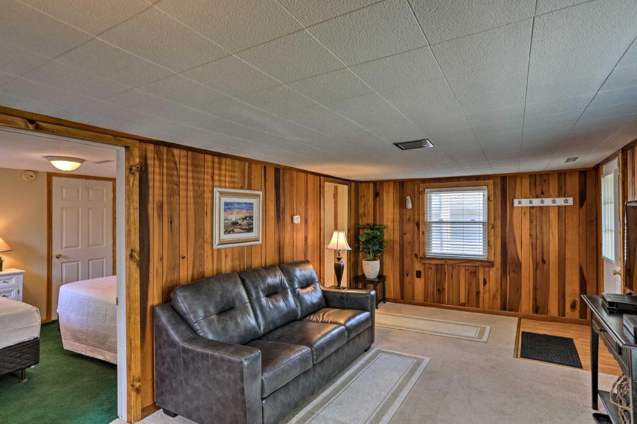 Home With Lake-View Deck By Camp Perry And Magee Marsh Port Clinton Eksteriør billede