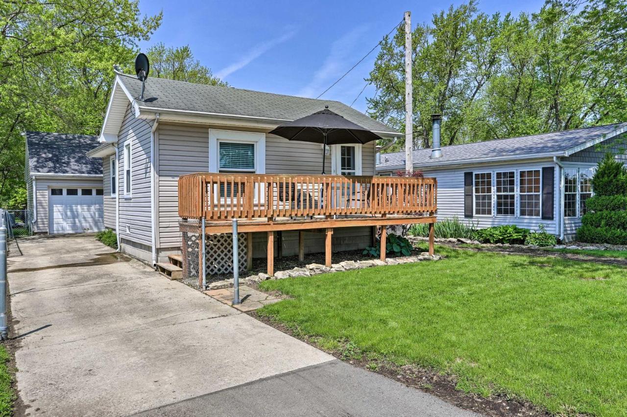 Home With Lake-View Deck By Camp Perry And Magee Marsh Port Clinton Eksteriør billede